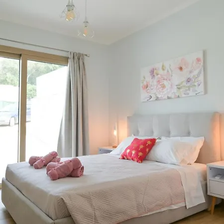 Michalis Villa Liapades